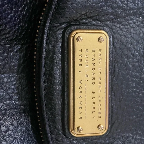 MARC BY MARC JACOBS Mini Q Natasha BLACK Leather Crossbody Bag - Picture 14 of 15